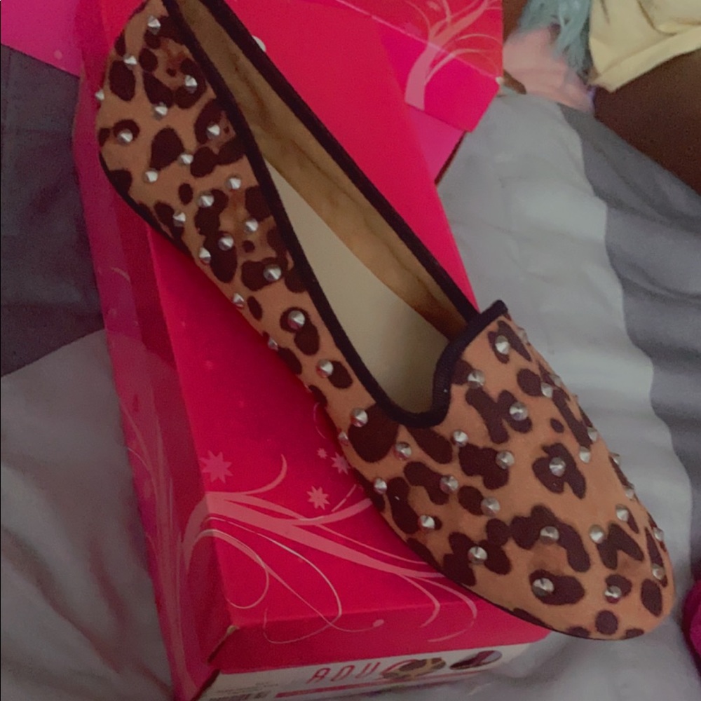 Cheetah print flats
